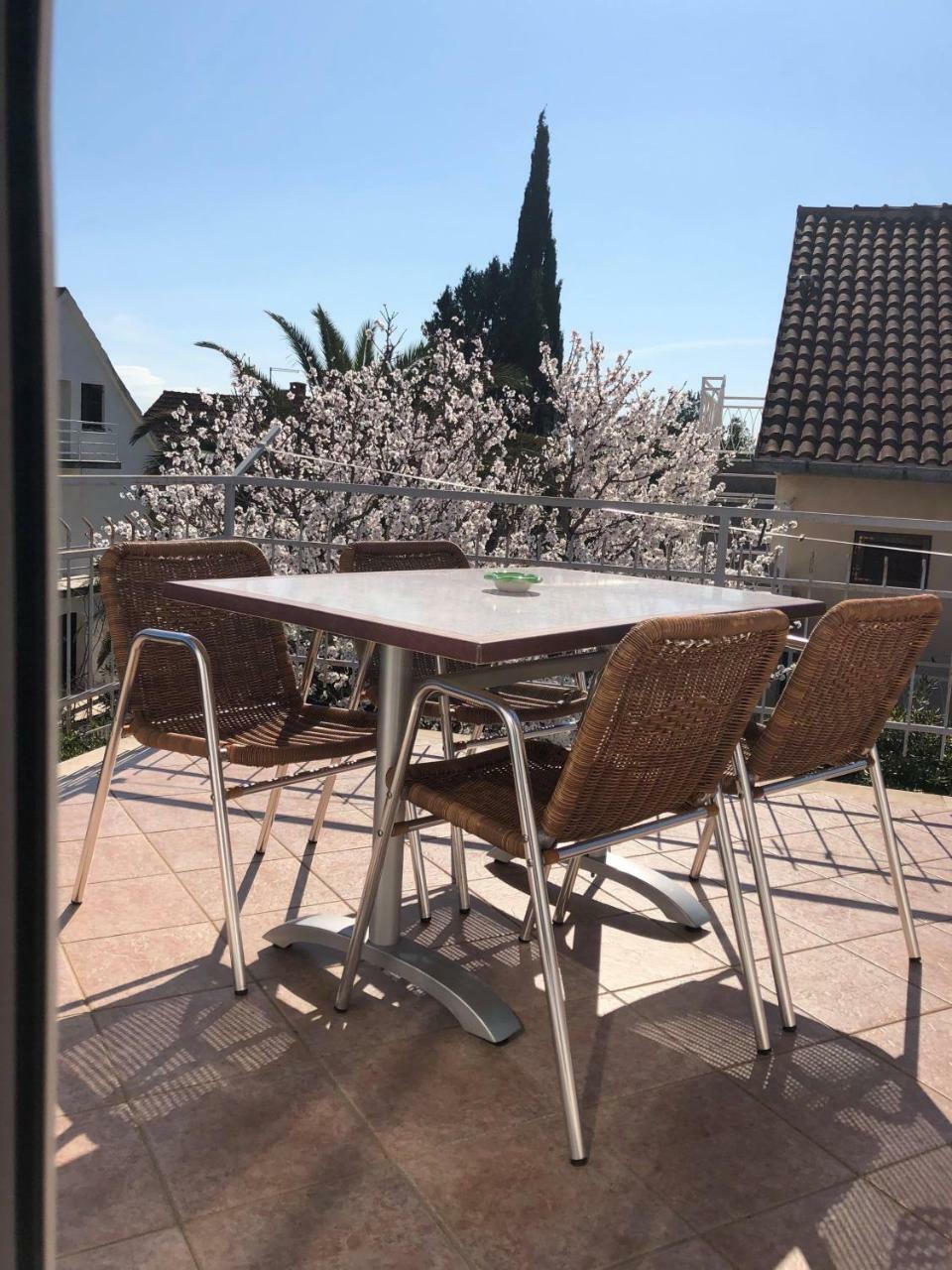 Tomelic Apartment